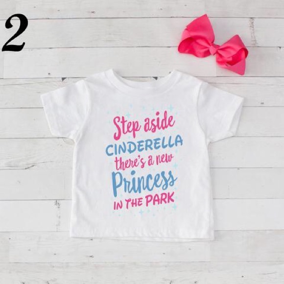 Boutique Cinderella Tee/Bow Set - Picture 3 of 4